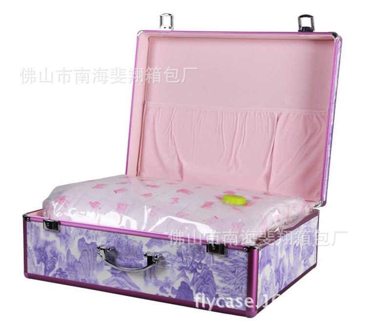供應(yīng)各種禮品包裝箱/鋁合金禮品箱/價格實惠品質(zhì)保障