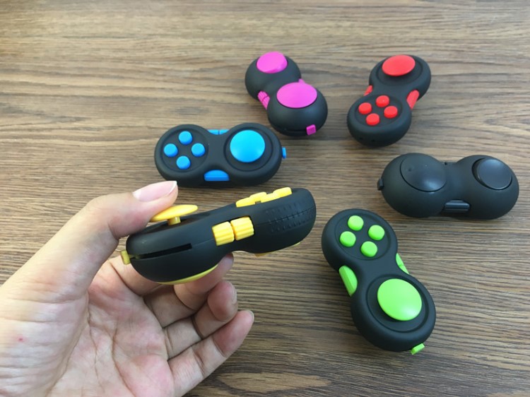 第二代减压魔方四代fidget pad减压手柄 抗烦躁筛子新奇特玩具减