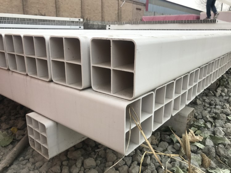 廠家直銷PVC多孔格柵管 高強度市政電力穿線UPVC九孔格柵管現(xiàn)貨