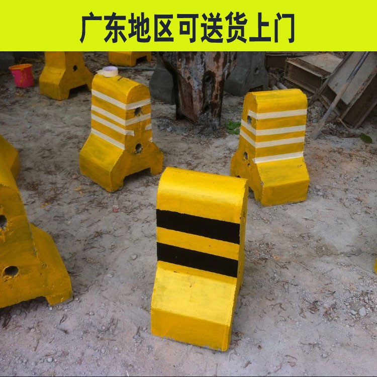 广东地区深圳东莞惠州供应水泥拦车墩水泥路障水泥隔离墩