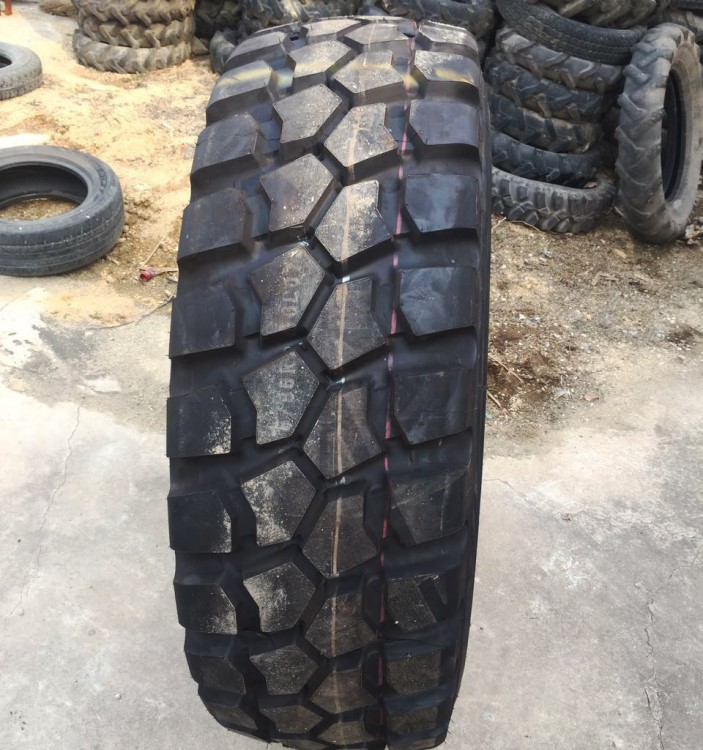 長(zhǎng)期供應(yīng) 395/85R20 汽車輪胎 卡車胎 子午線鋼絲輪胎