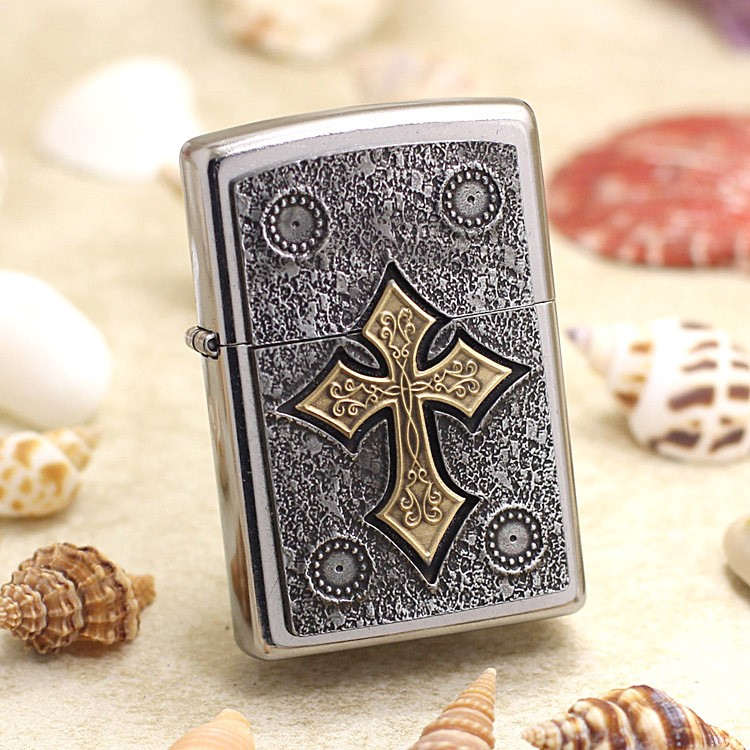zippo打火機凱爾特人十字架2.004.752