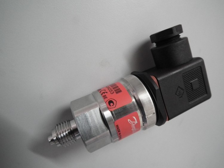 danfoss丹佛斯MBS3000 0-1.6bar壓力變送器傳感器丹弗斯060G1429