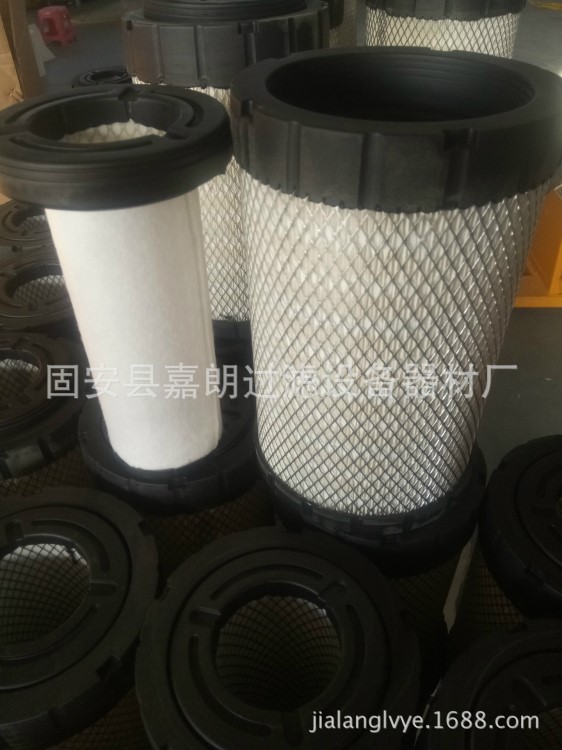 供應山貓清掃車/挖掘機空氣濾芯6698057 山貓濾清器