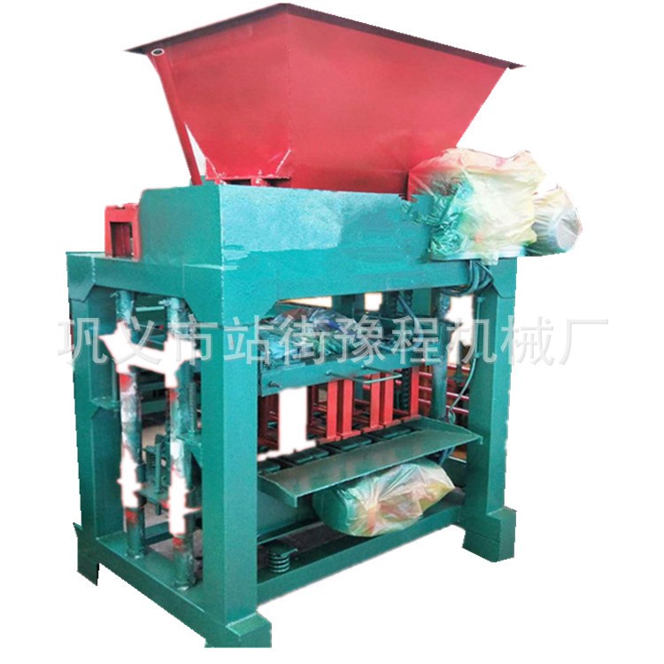 小型移動(dòng)水泥面包制磚機(jī) 免燒空心護(hù)坡磚機(jī) 馬路花透水便道磚機(jī)