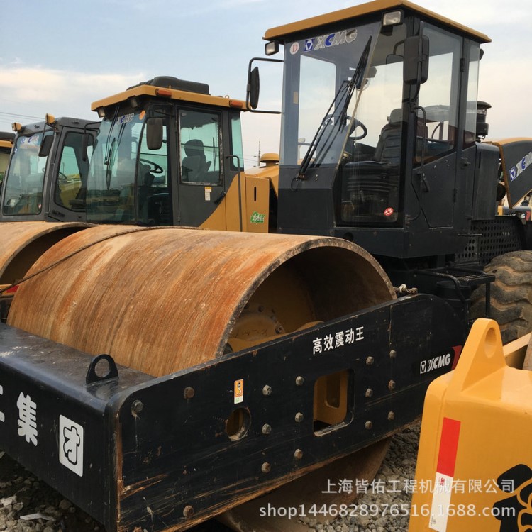 廣西賀州二手壓路機市場2018急轉(zhuǎn)讓20噸22噸出售