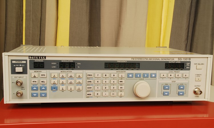 SG-1501B FM/AM信號發(fā)生器帶立體聲 150MHz 現(xiàn)貨