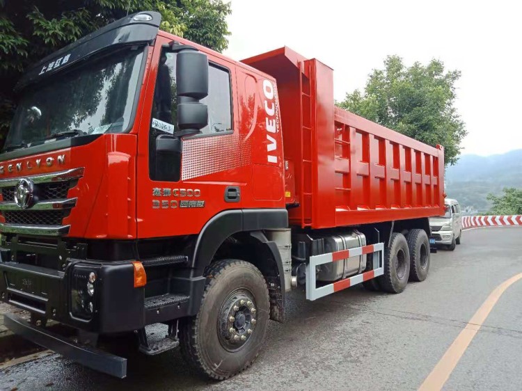 藍(lán)帆汽車定制貨車零件紅巖自卸車大貨車廂式貨車實(shí)力廠家