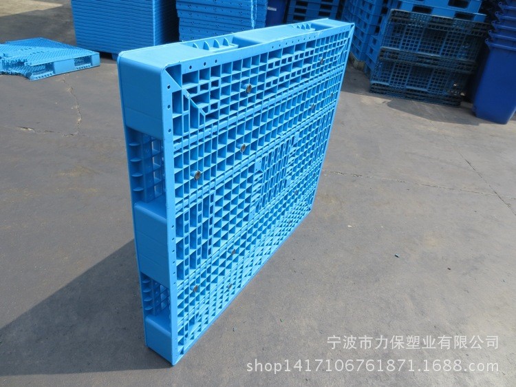 廠家直供HDPE雙面網格重型塑料叉車托盤內置8根鋼管塑料卡板棧板