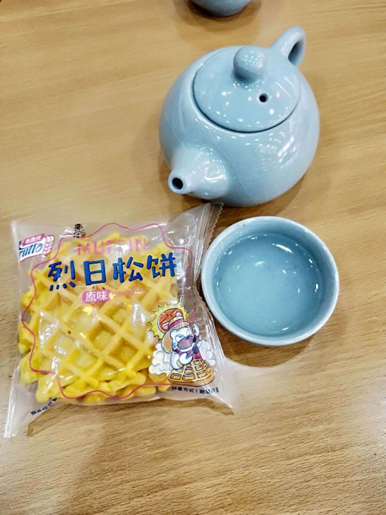 布鲁托原味华夫饼烈日松饼，美味纵享松软可口，不油腻。营养早餐