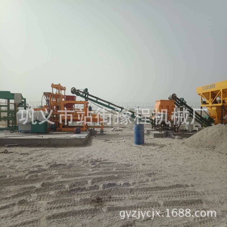 豫程全自動8-15磚機大型路面水泥磚機云南液壓免燒連鎖磚機廠家