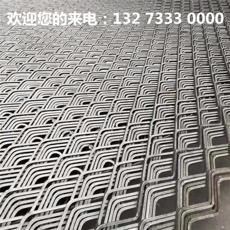 鋼板網(wǎng) 鋼板菱形網(wǎng) 重型鋼板網(wǎng) 鋼板拉伸網(wǎng) 防滑沖壓菱形鋼板網(wǎng)片