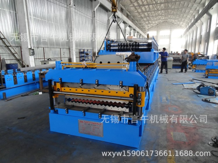 彩鋼波浪板冷彎成型機(jī) 彩鋼波浪板輥壓成型機(jī) 彩鋼波浪板生產(chǎn)設(shè)備