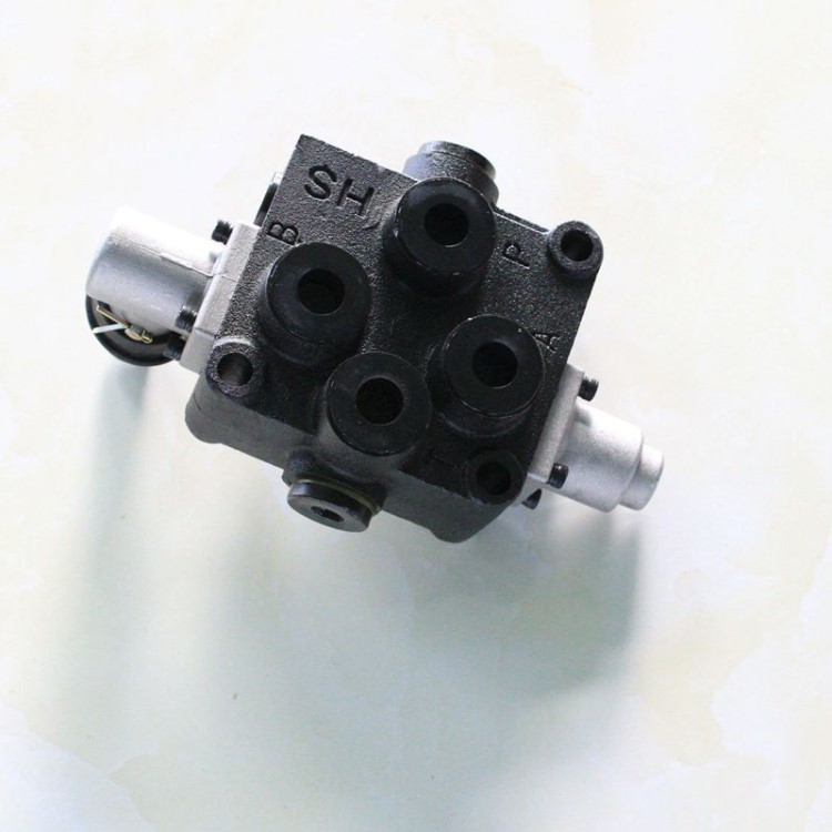 农业拖拉机转向阀组 工程机械液压阀 青州博信华盛液压公司供应zt