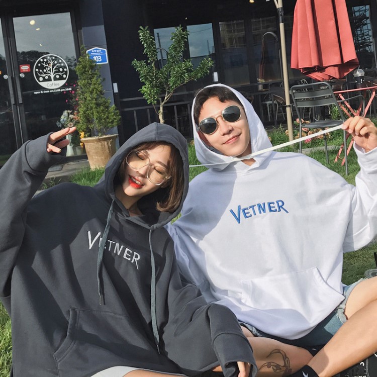 W297秋冬新款連帽字母刺繡情侶裝寬松衛(wèi)衣 學(xué)生班服男女運(yùn)動(dòng)衫