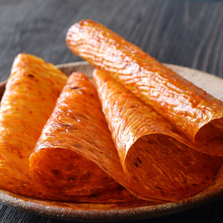 童年老式大辣片麻辣零食儿时辣条90后怀旧豆皮网红辣皮豆干小吃