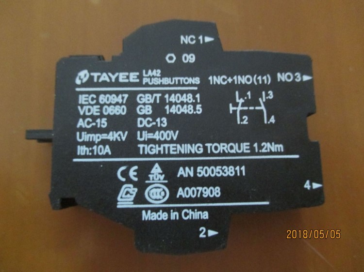 全新原裝上海天逸帶燈按鈕LA42PD-22/DC110V