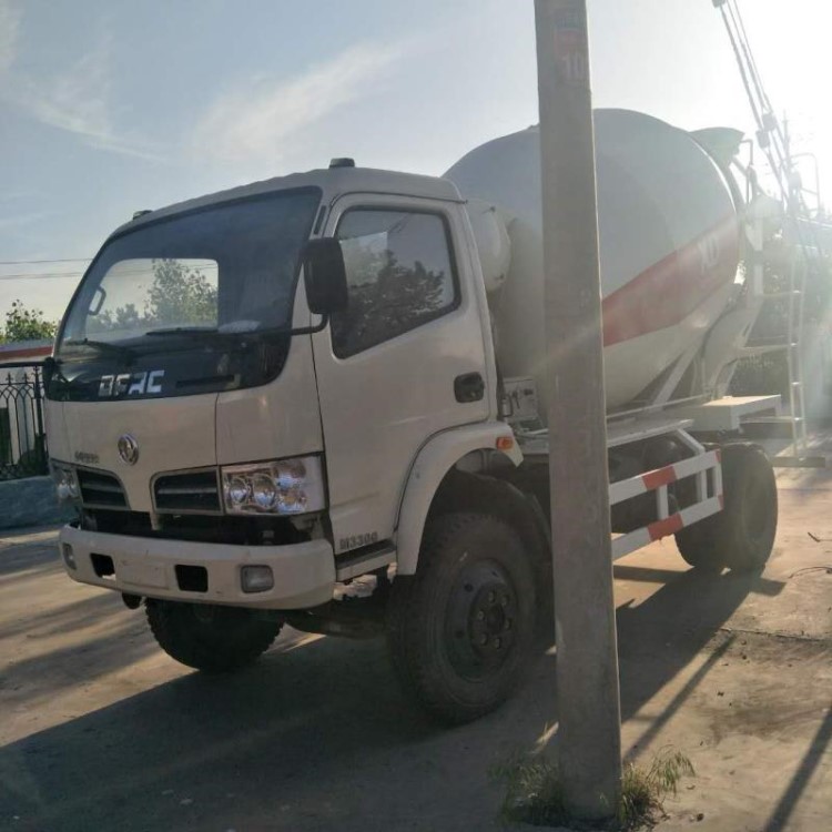 廠家直銷混凝土攪拌車建筑水泥罐車自動上料砂漿攪拌車輸送泵車