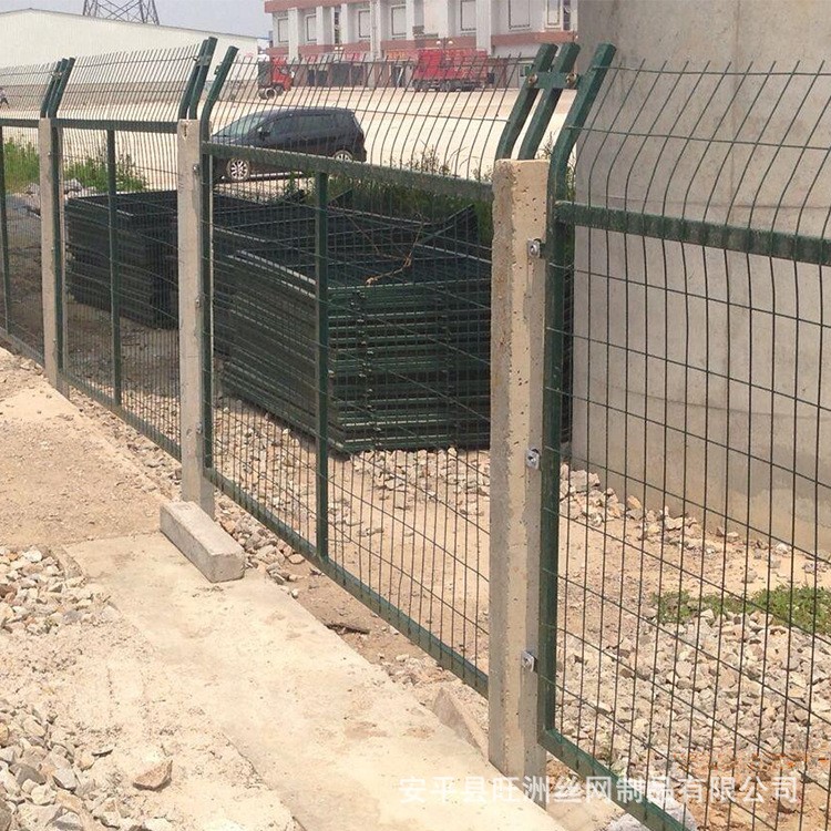 【鐵路框架護欄網廠家】廠家直銷鐵路封閉防護框架隔離柵