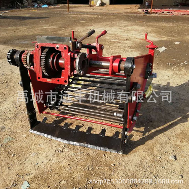 手扶拖拉機用的馬鈴薯紅薯收獲機   土豆地瓜挖掘機械廠家直銷