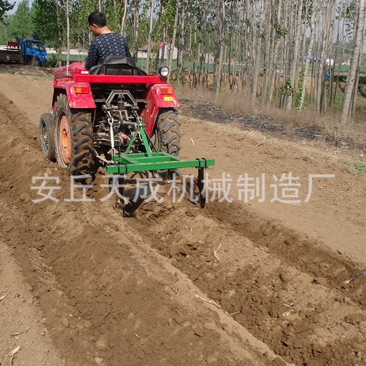 四轮拖拉机旋耕开沟起垄犁单行培土犁开沟器扶沟犁农用开沟起垄器