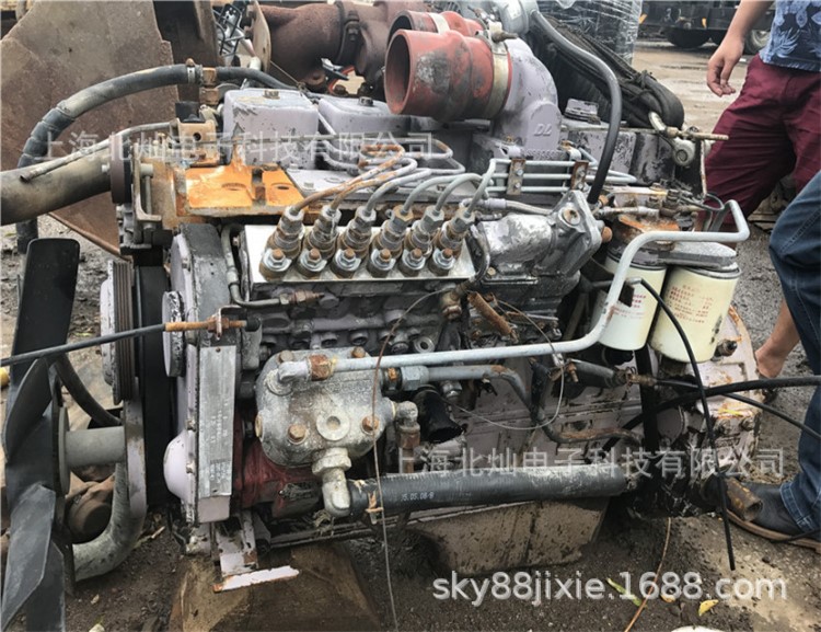 二手康明斯挖機發動機/康明斯卡車發動機/6缸康明斯發動機出售中