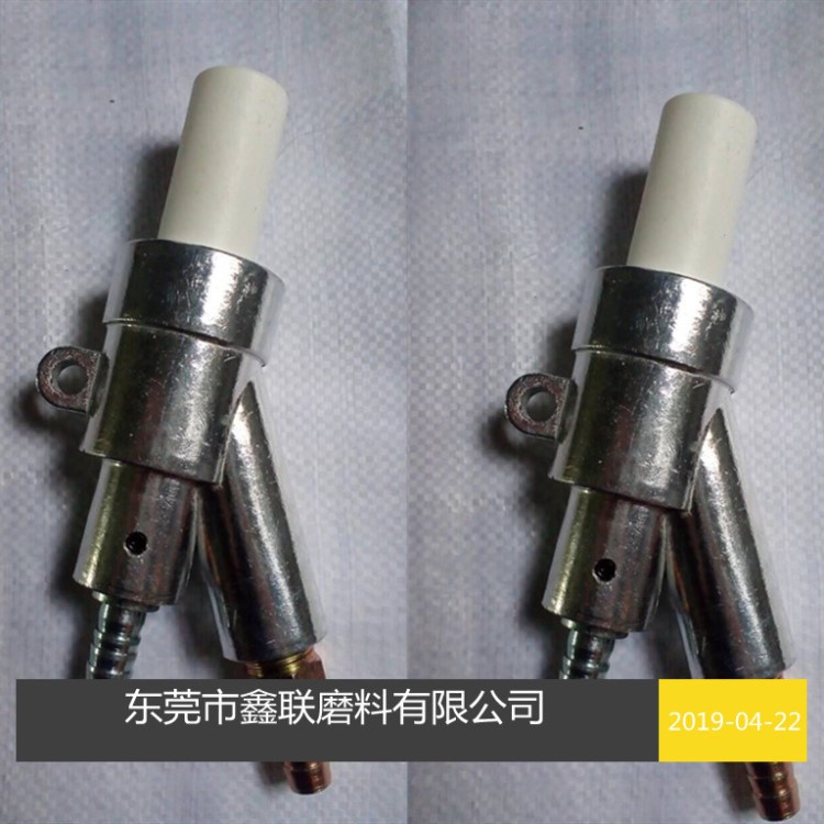 廠家直銷生產(chǎn)格式各樣的噴砂機(jī)配件用噴槍和手套質(zhì)量