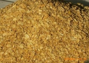 供應大豆豆粕大片添加料《豆皮片狀料》