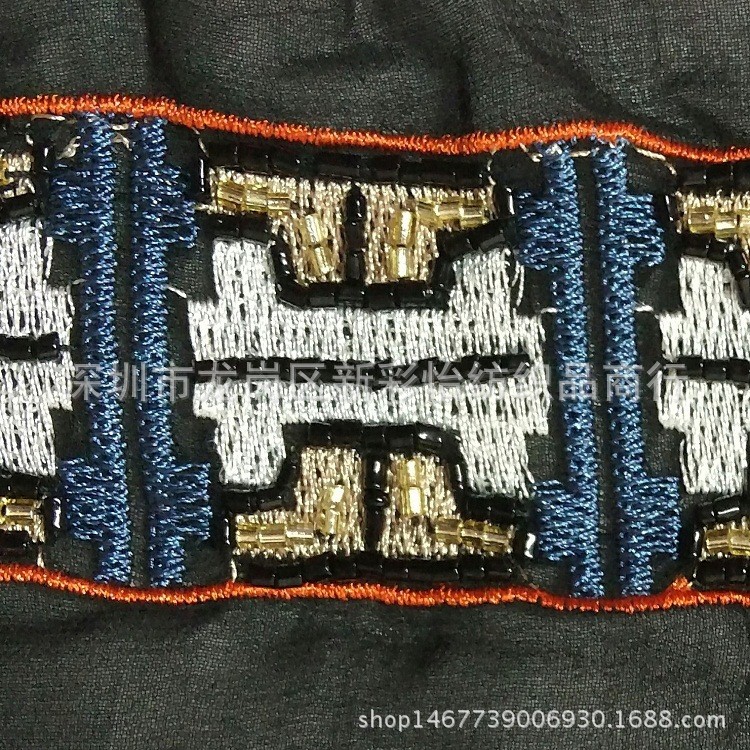 廠家特種工藝可定制刺繡繡花加工服飾配件 手工釘珠布貼