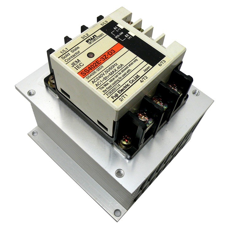 原裝日本富士 FUJI 三相固態繼電器 40A SS402E-3Z-D3