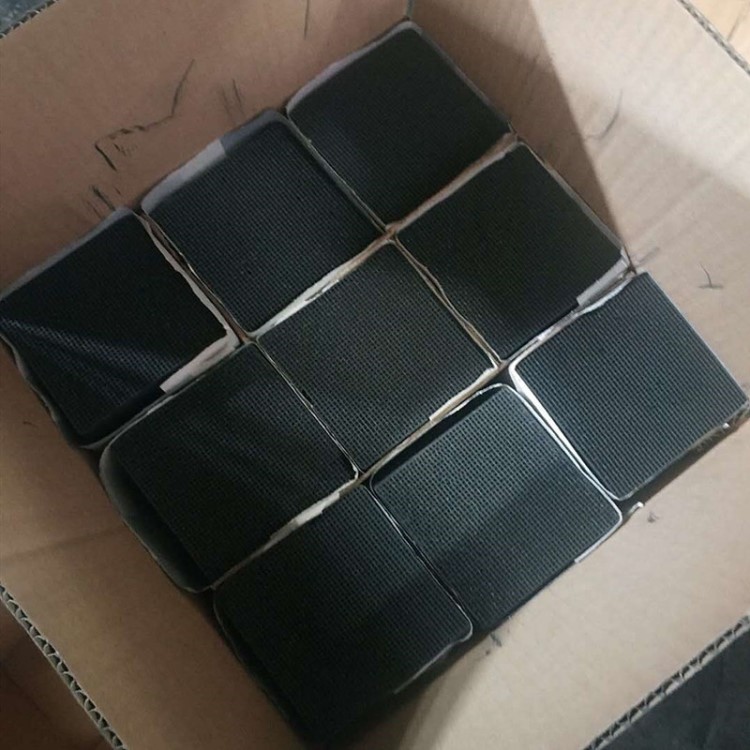廠家低價格批發廢氣處理涂裝設備噴淋塔后置吸附耐水蜂窩活性炭塊