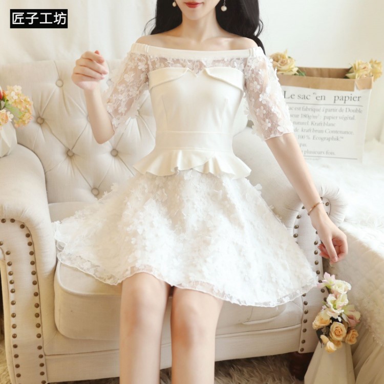 KEMAI蓬蓬蕾絲連衣裙夏裝新款韓版甜美一字肩鏤空立體花朵色