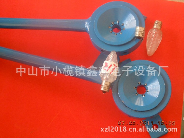 廠家直銷E17燈頭手動壓鉚機
