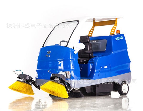 愛瑞特 S18電動(dòng)駕駛式掃地車
