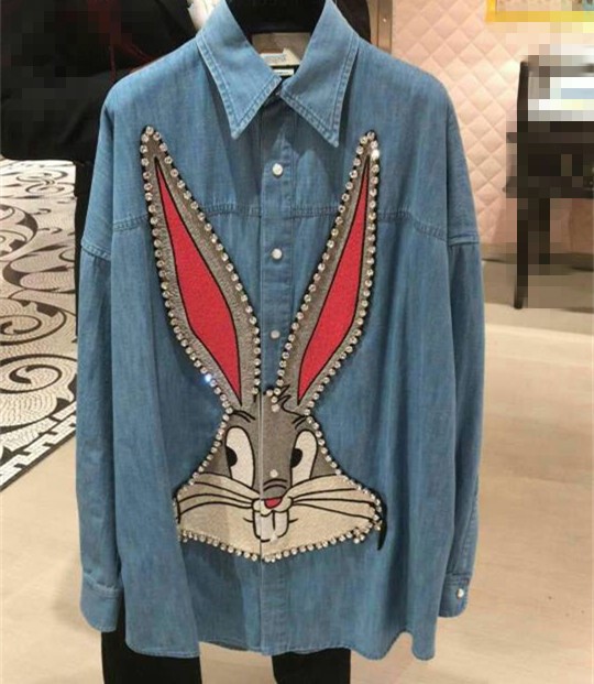 2018春夏裝新款水鉆刺繡兔子卡通寬松牛仔襯衫外套中長款上衣女潮