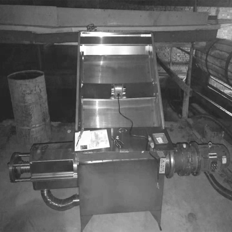 畜禽糞便固液分離機 豬糞處理機視頻 山東固液分離機 豬分離設備
