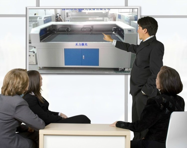 跑步鞋鞋鞋面加工設(shè)備 PU鞋材機(jī)裁剪機(jī)裁床