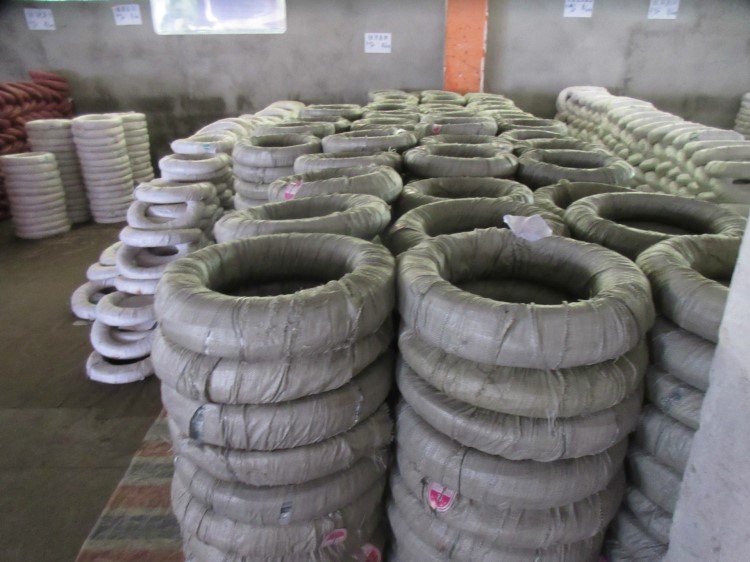 鐵線(xiàn)，鍍鋅線(xiàn)，水抽線(xiàn)，粉抽線(xiàn)，廠家直銷(xiāo)，歡迎選購(gòu)！鍍鋅鐵線(xiàn)。