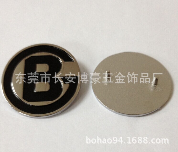 廠家供應(yīng)金屬標(biāo)牌  車標(biāo)標(biāo)牌  字母標(biāo)牌  標(biāo)牌定制