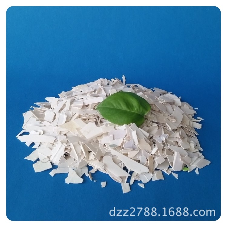 pvc扣板粉碎料木塑板加工原料 墻壁板原料PVC破碎料批發(fā)