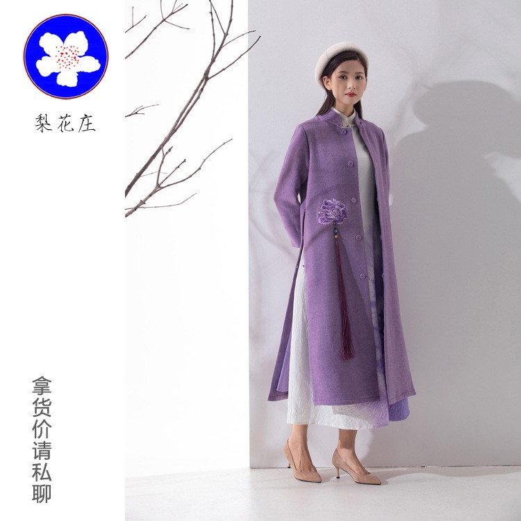 2018原創(chuàng)秋冬新款中國(guó)風(fēng)羊毛呢保暖外套女裝長(zhǎng)裙牡丹花外披125064