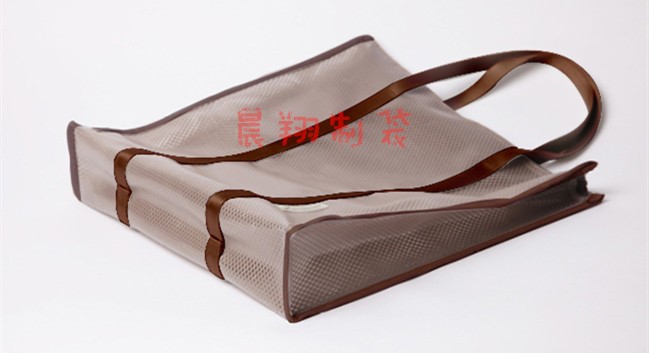 PVC網(wǎng)格購(gòu)物袋手提拉鏈內(nèi)置口袋防水袋可來(lái)圖定制加LOGO