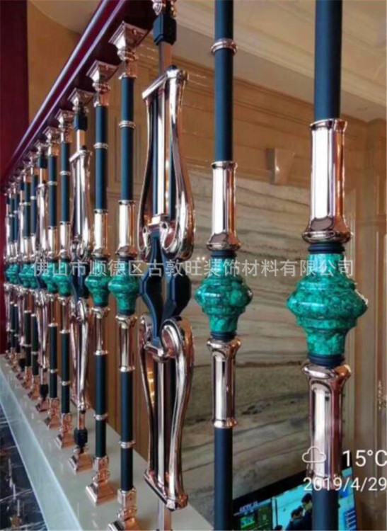 廠家天然綠孔雀寶石樓梯配件扶手欄桿銅鑲嵌樓梯支taMalachit