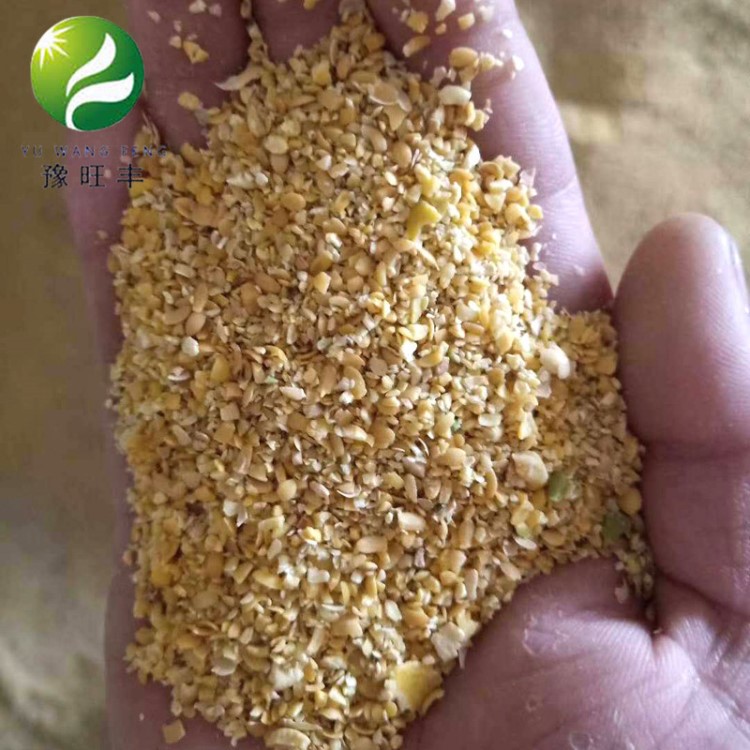 廠家加工定制 黃豆碎豆瓣飼料   牛羊雞豬飼料 40千克飼料