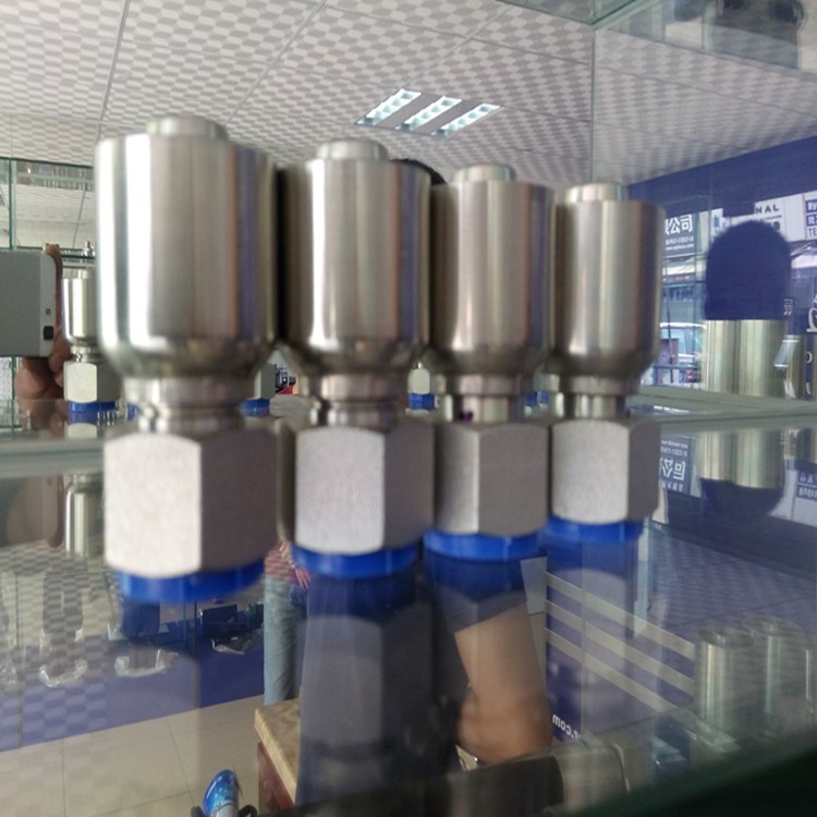 廠家供應 國標鍍鋅 扣壓式高壓膠管接頭 可定做異型接頭