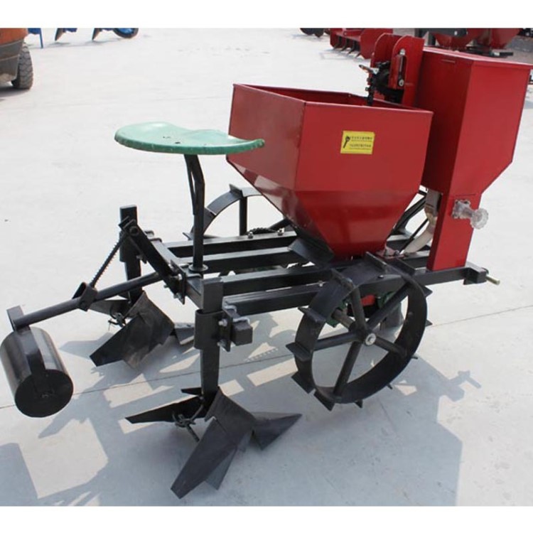 单垄单行土豆播种机 厂家直销红薯播种机 马铃薯种植机