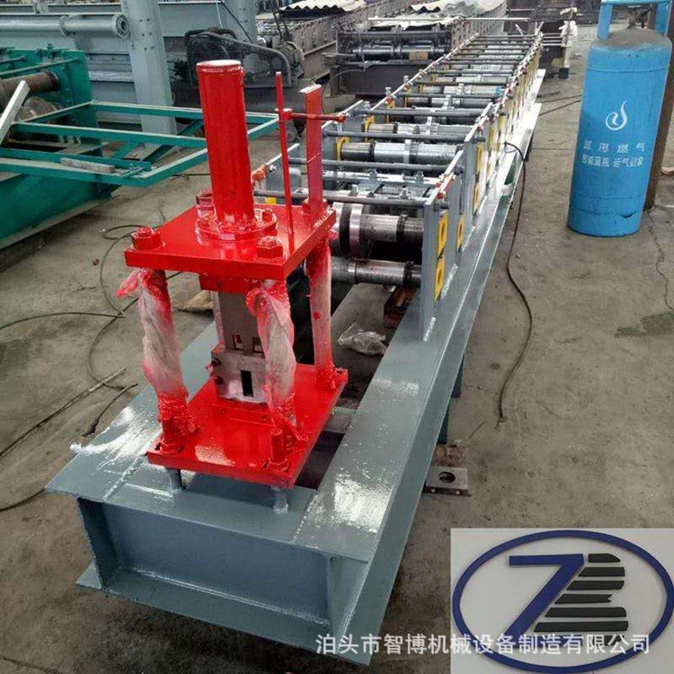 廠家供應U型槽設備 圍擋板卡槽設備 圍擋搬設備上下梁壓槽機