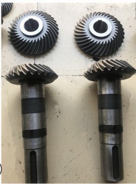 廠家供應(yīng)直銷異型減速器用螺旋錐齒輪 可定制異型螺旋錐齒輪