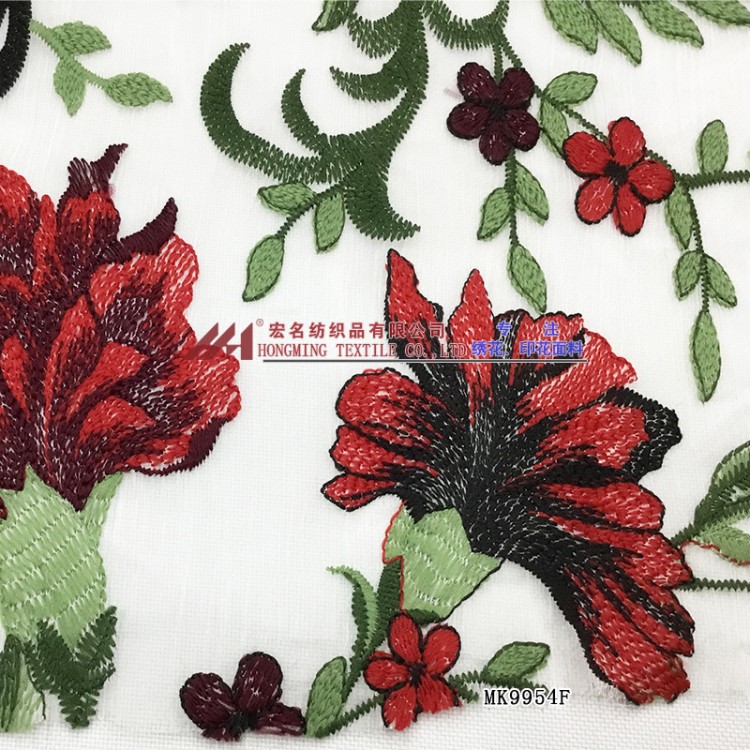 真絲繡花面料 溫馨花朵刺繡連衣裙襯衣時裝輔料 品牌女裝定制