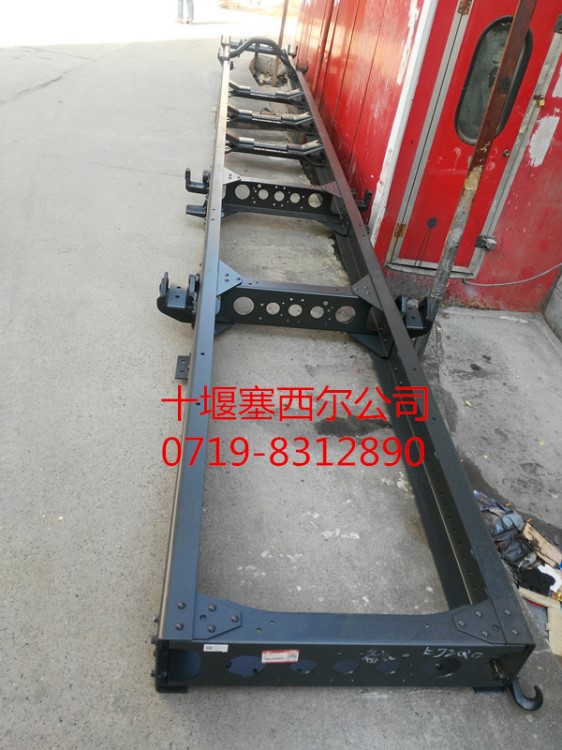 東風(fēng)天錦汽車車架總成/大梁2800010-KJ2Q0
